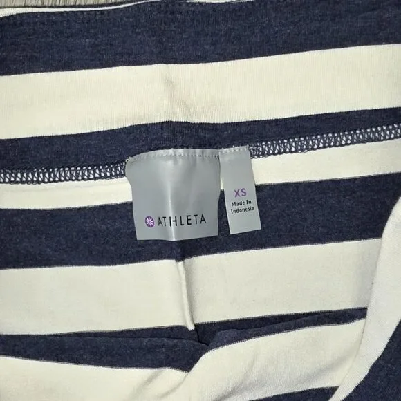 Athleta Navy & White Buttery Soft Wrap Skirt Size XS - Picture 3 of 6